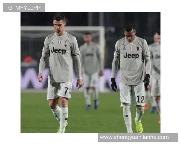 皇马与尤文高层会晤礼物传情展现友好合作意愿