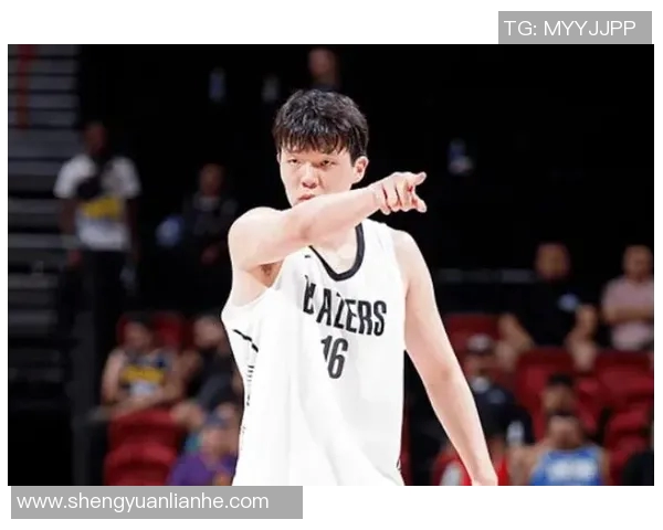 杨瀚森背靠背出战2分半引发热议登上微博热搜榜第二位