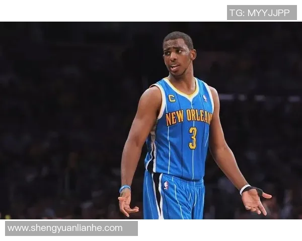 克里斯保罗或将被猛龙裁掉或买断外界普遍关注其未来动向