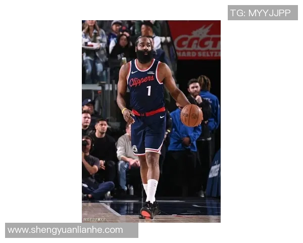 哈登三双数据再创新高追赶东契奇目标愈发清晰