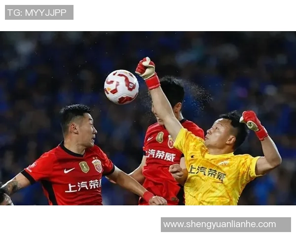 山西崇德荣海主场遭中足联通报批评因个别观众投掷鼓槌事件